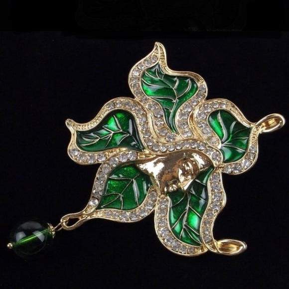 Big Enameled Rhinestone Mother Nature Brooch - Picture 1 of 2
